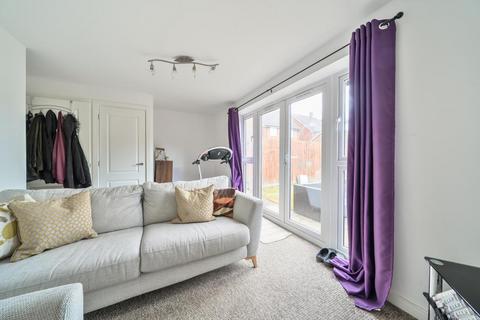130 Barber Road, Basingstoke, RG22 4EY