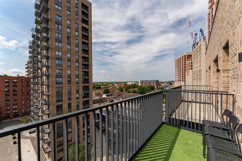 3 bedroom apartment for sale, Healum Avenue, Southall UB2