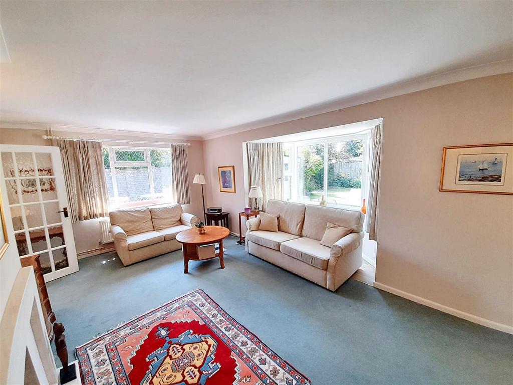 Living dining room new.jpg