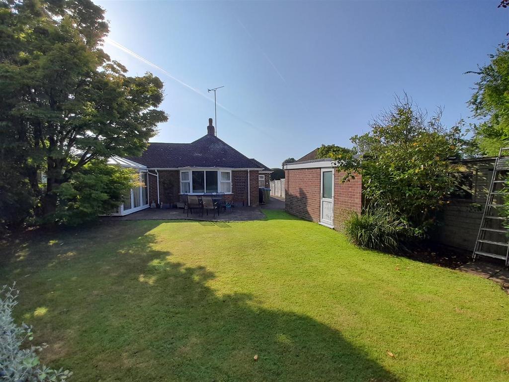 Rear garden 1.jpg