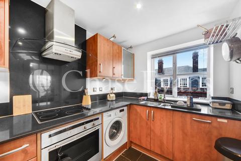 2 bedroom flat to rent, Meridian House, St. Davids Square, Docklands, London, E14