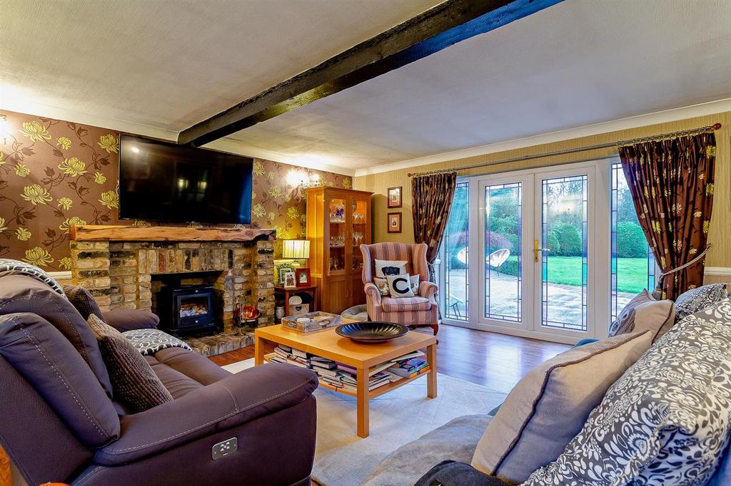 8446379-interior02-800.jpg