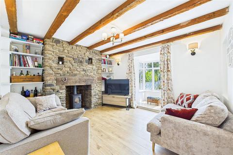 89 Strode Road, Clevedon, BS21 6QF