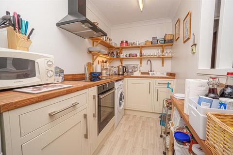 2 bedroom retirement property for sale, The Bourne, Hastings