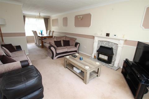 13 Moorside Mews, Bradford, BD2 3HQ