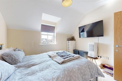 2 bedroom apartment for sale, Gentian Way, Weymouth