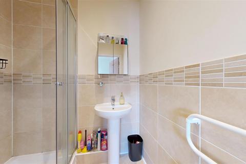 2 bedroom apartment for sale, Gentian Way, Weymouth
