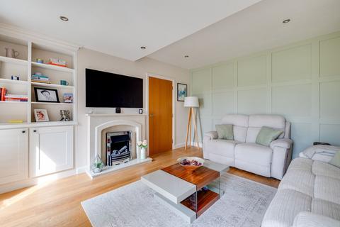 4 bedroom end of terrace house for sale, Manor Lane, Wrexham LL12