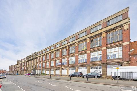 Distribution warehouse to rent, Evington Valley Rd Leicester LE5 5LN