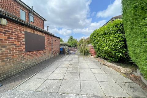 3 bedroom semi-detached house for sale, Catherine Road, Romiley