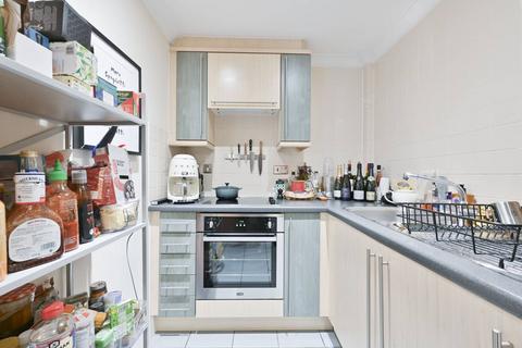 1 bedroom flat for sale, Islington Green, Angel, London, N1