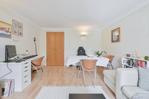 1 bedroom flat for sale, Islington Green, Angel, London, N1