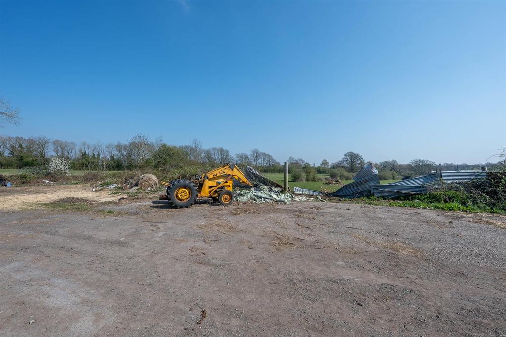 Yard (LOT C)
