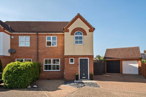 17 Mallard Close, Shefford, SG17 5YS