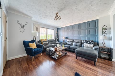 17 Mallard Close, Shefford, SG17 5YS