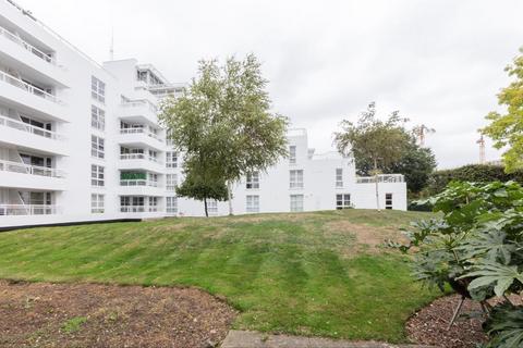 1 bedroom flat for sale, Barrier Point Road, E16