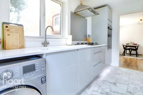 13 Broadpiece, Pennyland, Milton Keynes, MK15 8AT