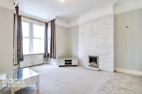 4 bedroom semi-detached house to rent, Southend Road, WESTON-SUPER-MARE