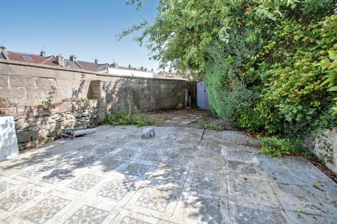 4 bedroom semi-detached house to rent, Southend Road, WESTON-SUPER-MARE