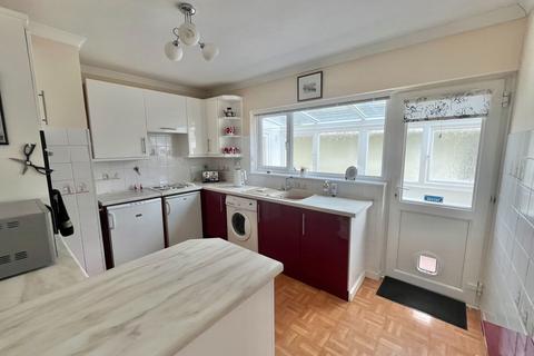2 bedroom detached bungalow for sale, Sandringham Drive, Preston, Paignton