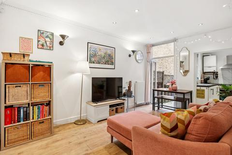 Ground Floor Flat, 19 Lawn Gardens, London, W7 3JN