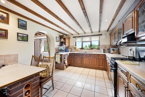 3 bedroom detached house for sale, The Paddocks, Sarnau SY22 6QL