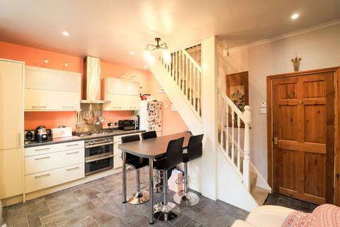 undefined, Gladstone Street, Glossop SK13