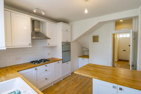 33a Bridge Street, Chepstow, NP16 5EY