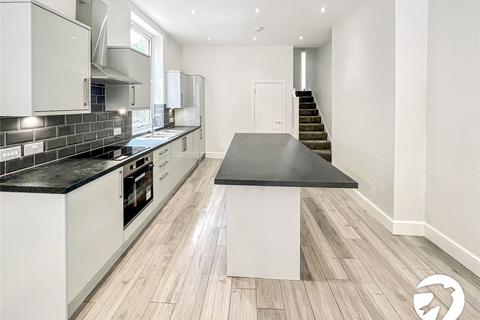 3 bedroom duplex to rent, Sidcup Road, London, SE9