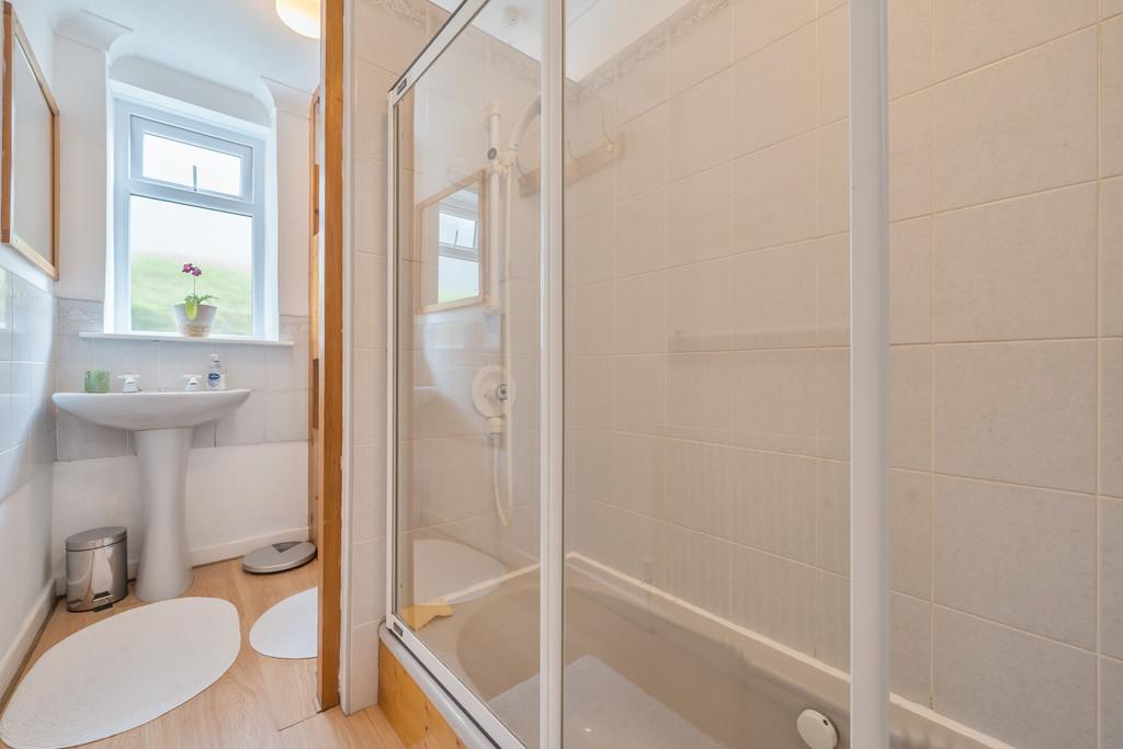 En Suite Bathroom for Bedroom 1