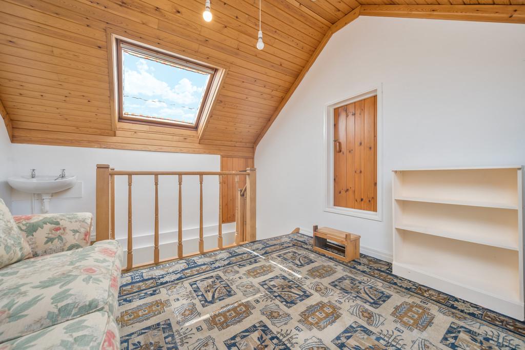 Home Office/ Bedroom 4