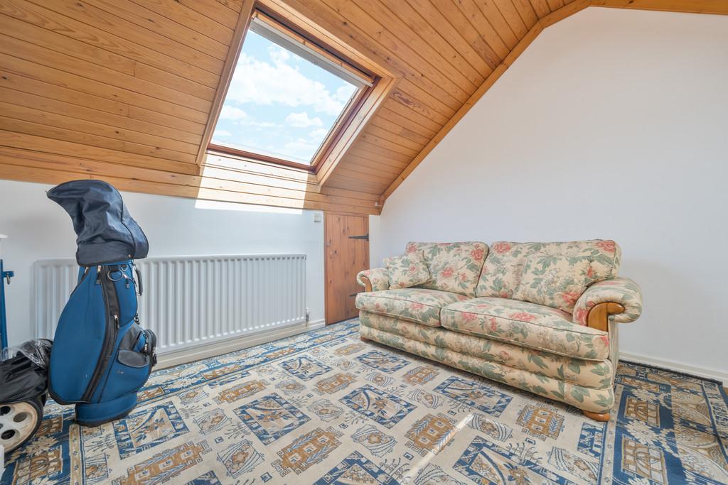 Home Office/Bedroom 4