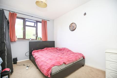 5 Milliners Court, Atherstone, CV9 1EN
