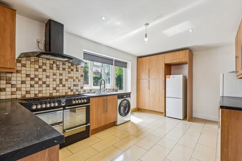 undefined, Masters Close, Luton