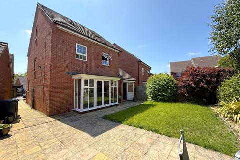 4 bedroom detached house for sale, Turntable Place, Westbury