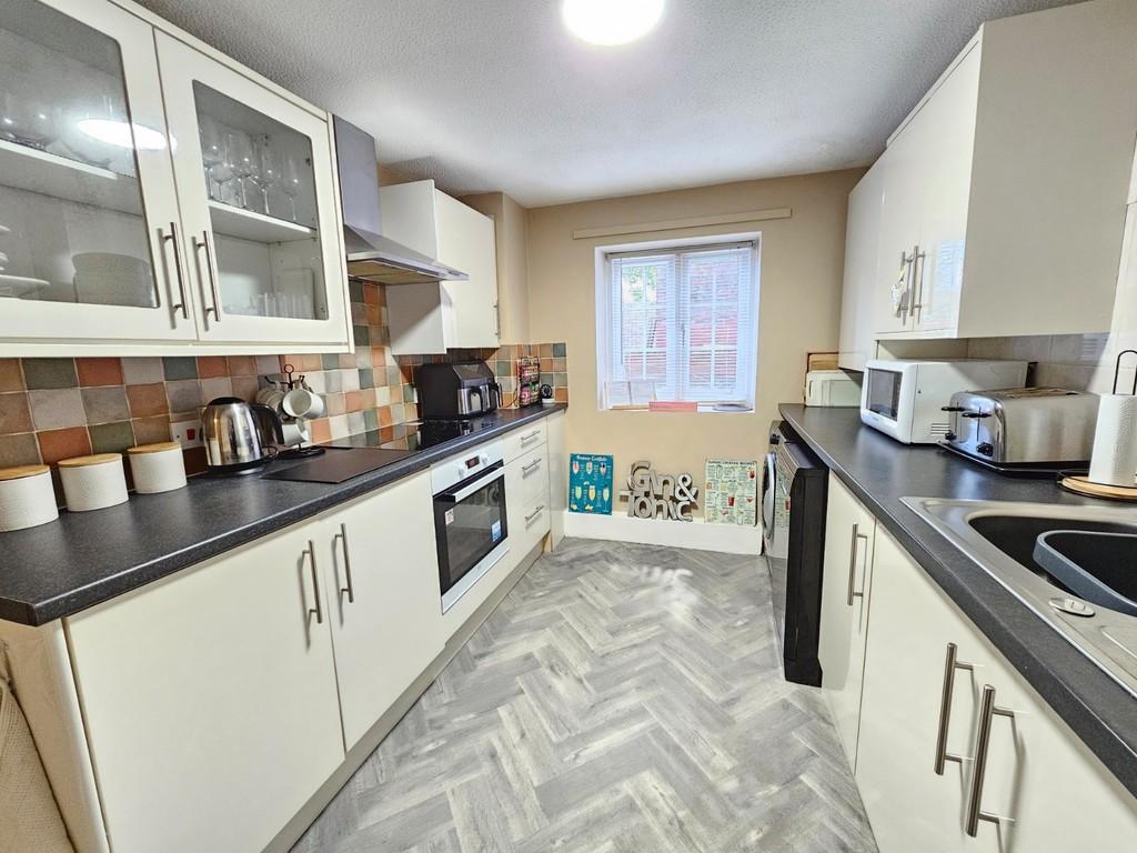 Kitchen 2