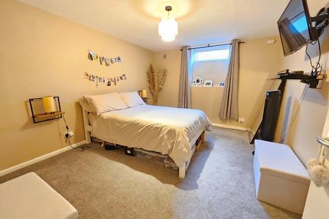 Flat H, 12 Bath Road, Worcester, WR5 3EJ