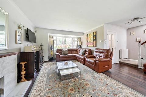 undefined, Paynesfield Road, Bushey WD23