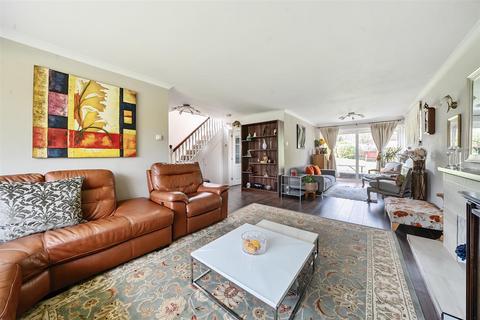 undefined, Paynesfield Road, Bushey WD23