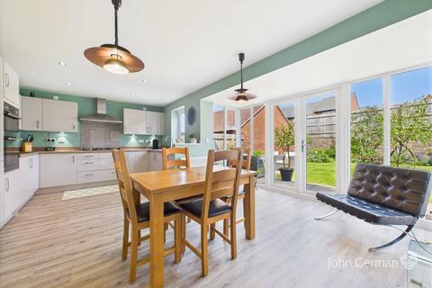 4 bedroom detached house for sale, Hargate Lane, Newton Solney