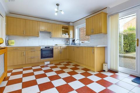 3 bedroom link detached house for sale, Burrow Hill Close, Birmingham B36