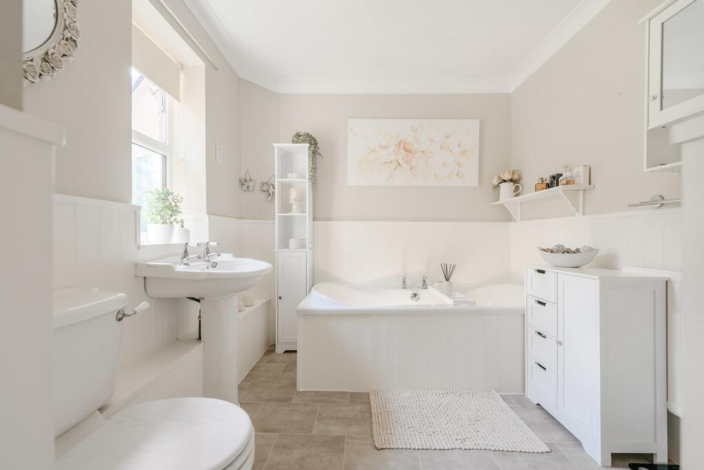 Master Bedroom Ensuite