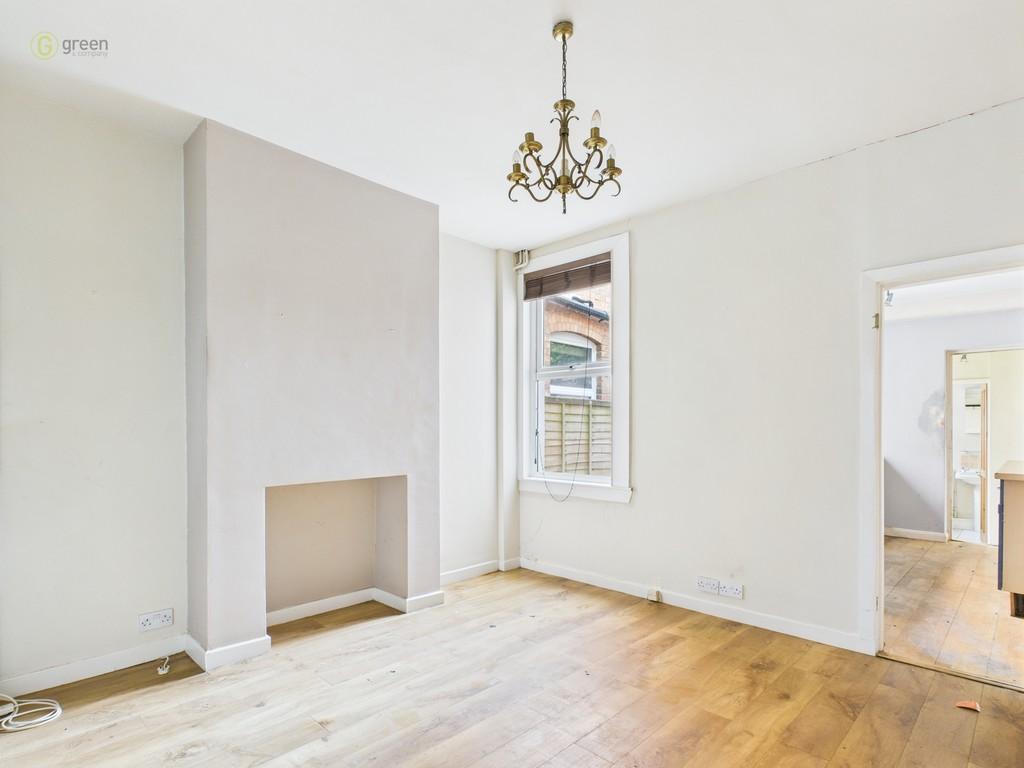 Cam03830 g0 pr0173 still002