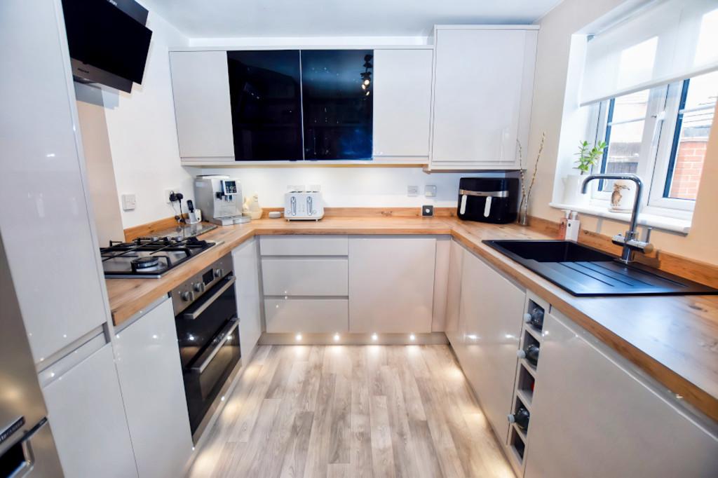 Kitchen 3