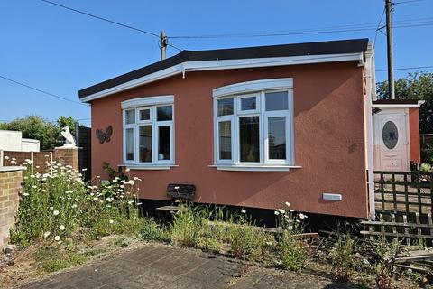 2 bedroom mobile home for sale, Dunhampton Park, Dunhampton