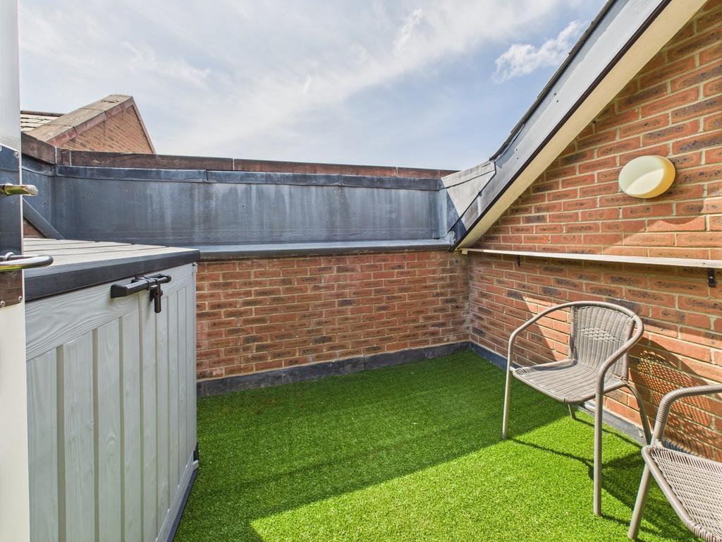 Cam02854 g0 pr0394 still014