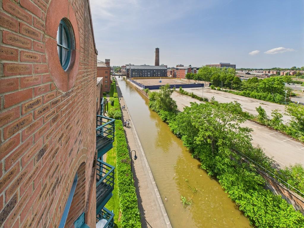 Cam02854 g0 pr0394 still019