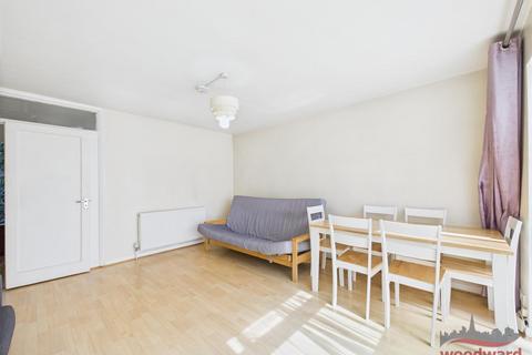 24 Apsley Close, Harrow, HA2 6AP