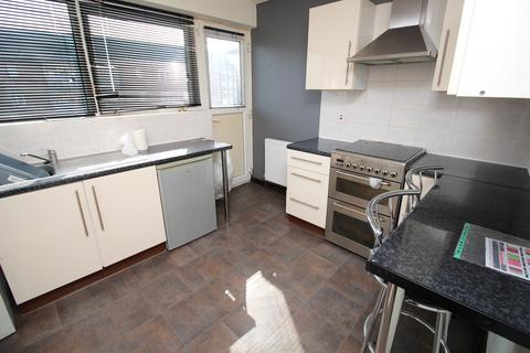 2 bedroom flat to rent, Town Lane, Rotherham S61