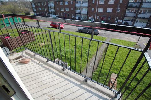 2 bedroom flat to rent, Town Lane, Rotherham S61